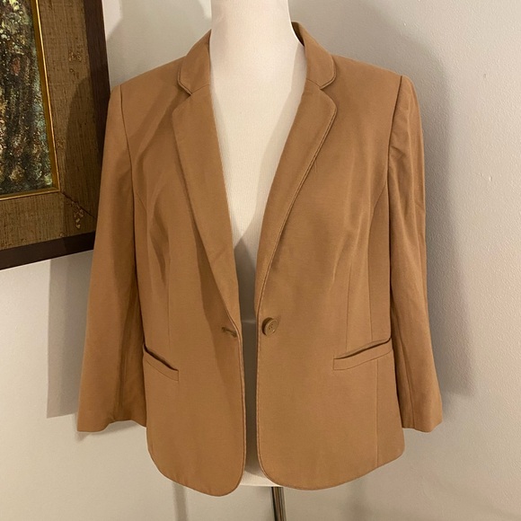 The Limited Lined Blazer, Camel, Sz XL - Picture 2 of 14